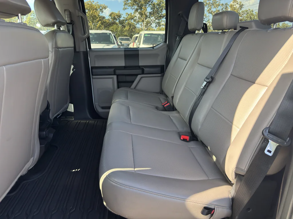 Used 2021 Oxford White Ford XL image 9