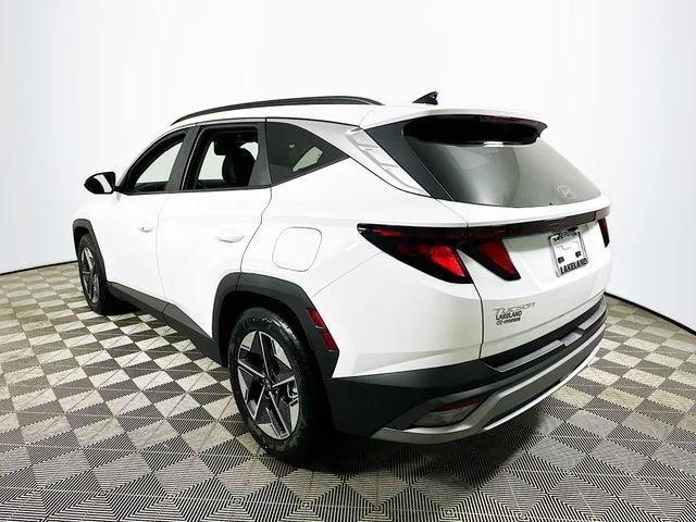 New 2026 Hyundai TUCSON SEL