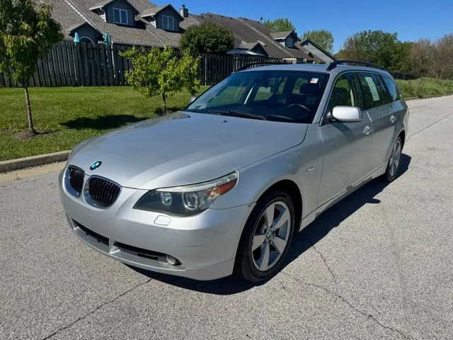 2006 BMW 5 Series 530xiT's photo