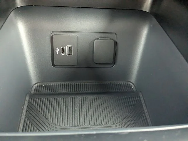 New 2026 Agate Black Metallic Ford Tremor® image 24