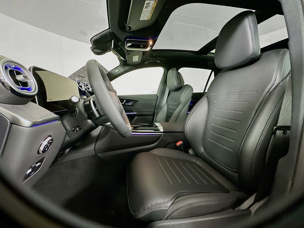 New 2026 Black Mercedes-Benz GLC 300 image 21