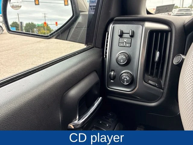 Used 2017 PEPPERDUST METALLIC Chevrolet LT image 16