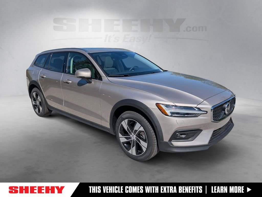 2026 Volvo V60 Cross Country B5 Plus AWD's photo