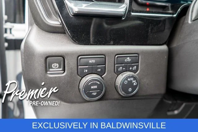 Used 2023 Summit White Chevrolet LT (2FL) image 17
