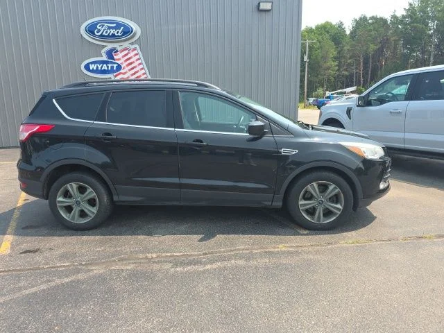 Used 2015 Ford Escape SE with VIN 1FMCU9G97FUC06813 for sale in Manistee, MI