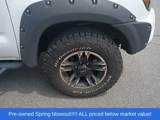 Used 2014 White Toyota Prerunner image 14