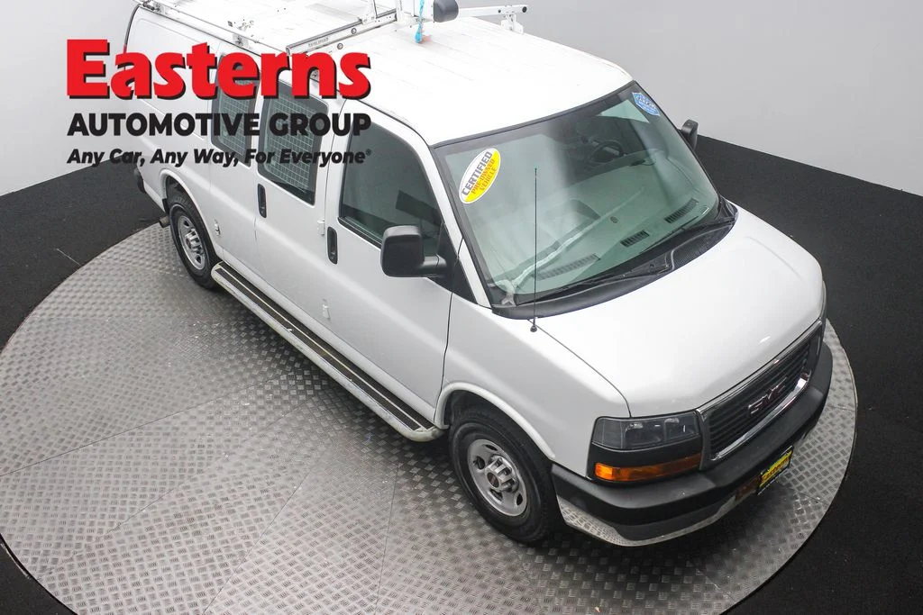 Used 2015 White GMC Work Van image 3