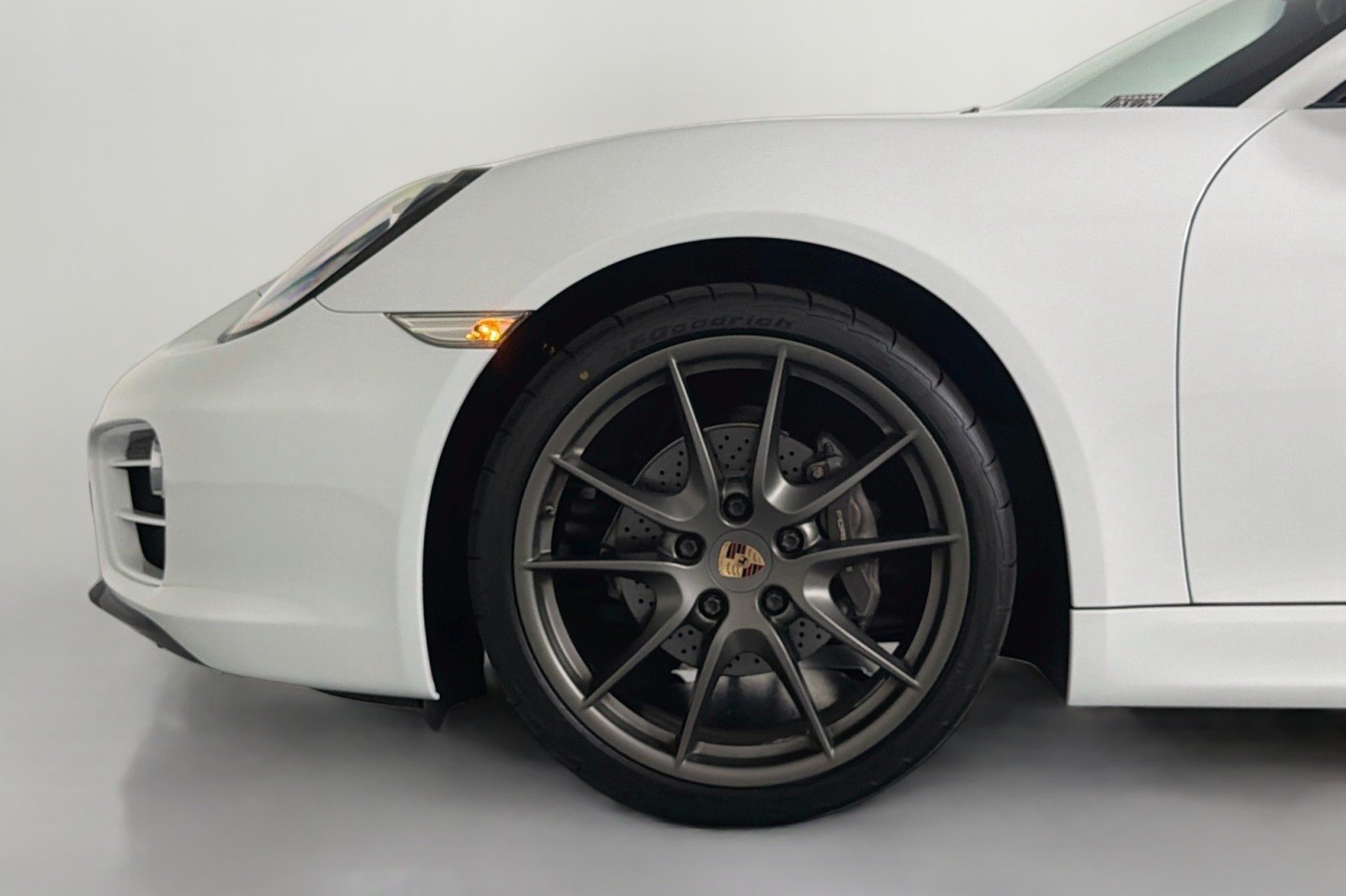 Used 2014 White Porsche  image 9