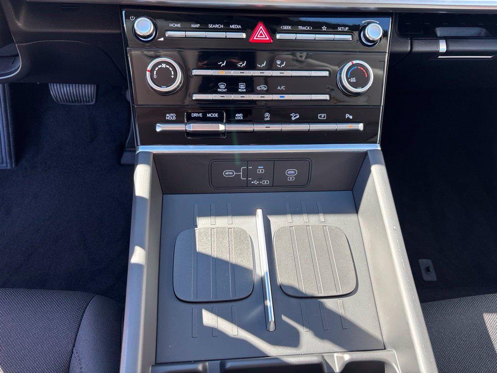 New 2027 White Hyundai SE AWD image 20