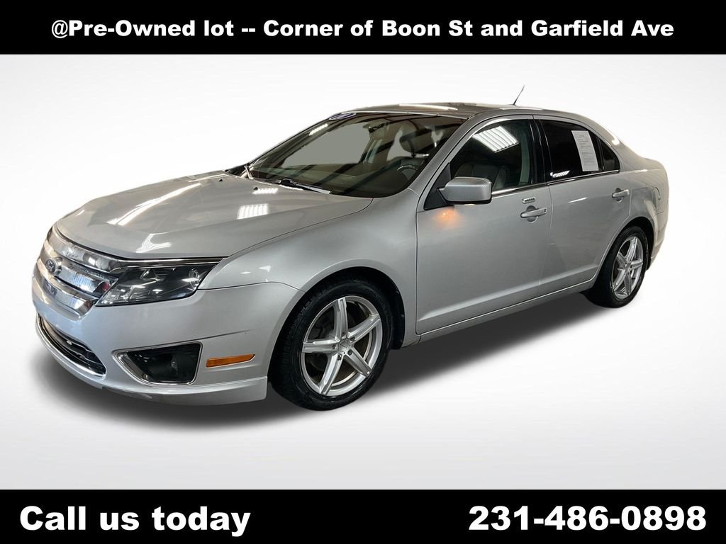Used 2010  Ford SEL image 1