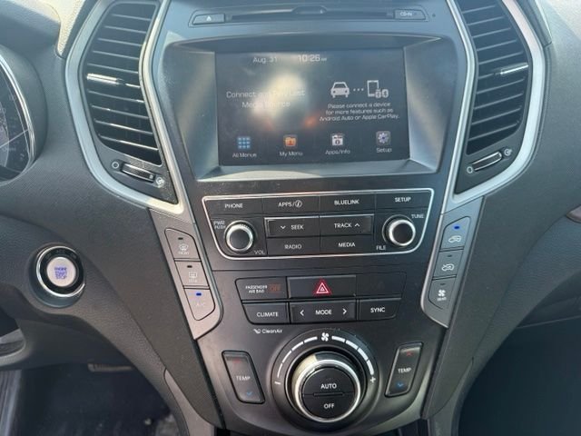 Used 2019 Becketts Black Hyundai SE image 10