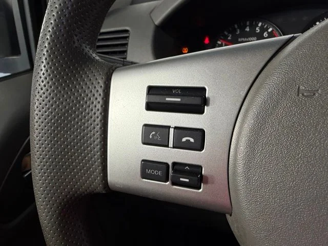 Used 2013 Silver Nissan SV image 20