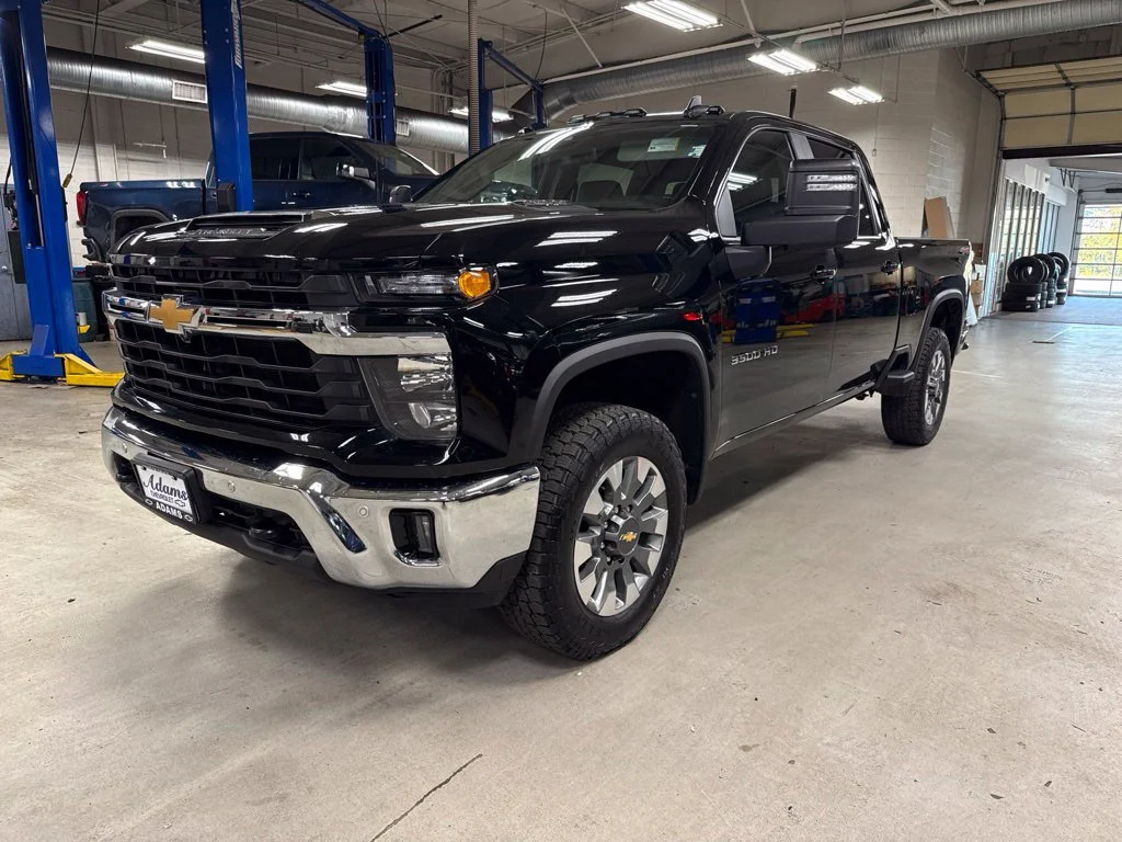 2025 Chevrolet Silverado 3500HD LT - Photo 1