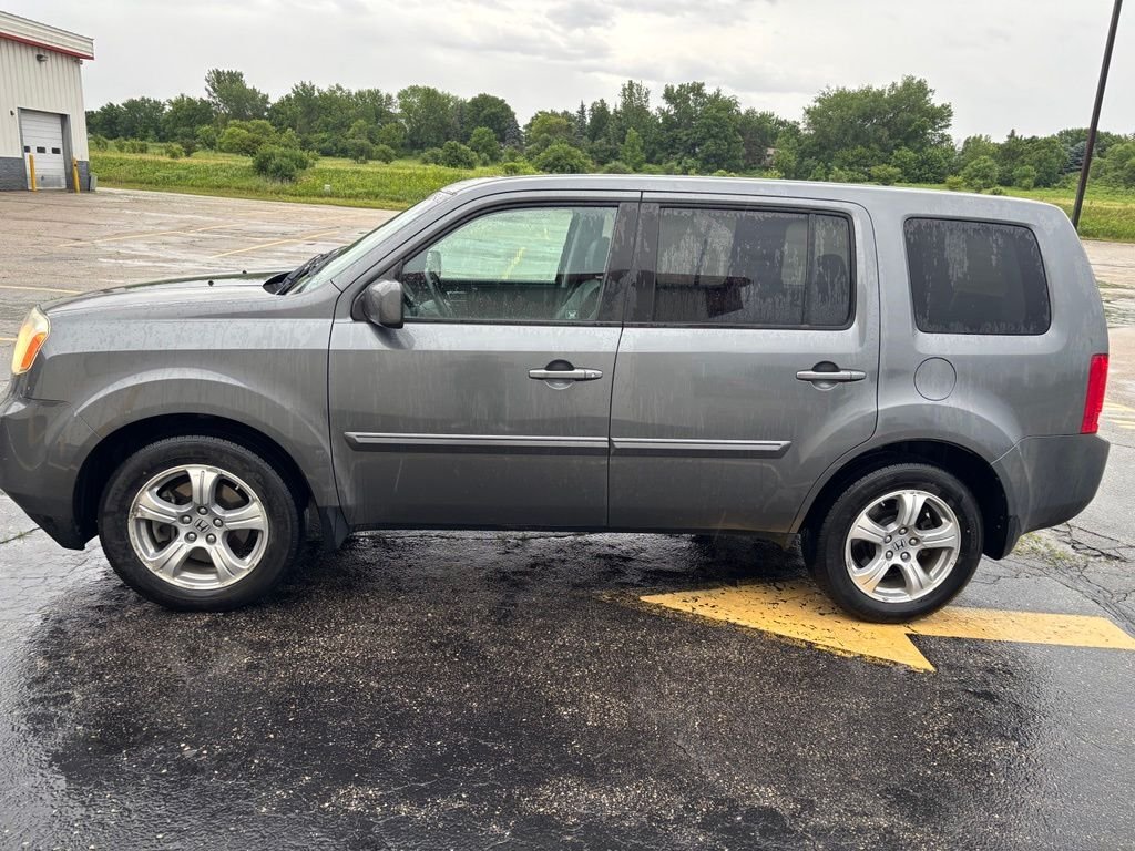 Used 2012  Honda EX-L image 4