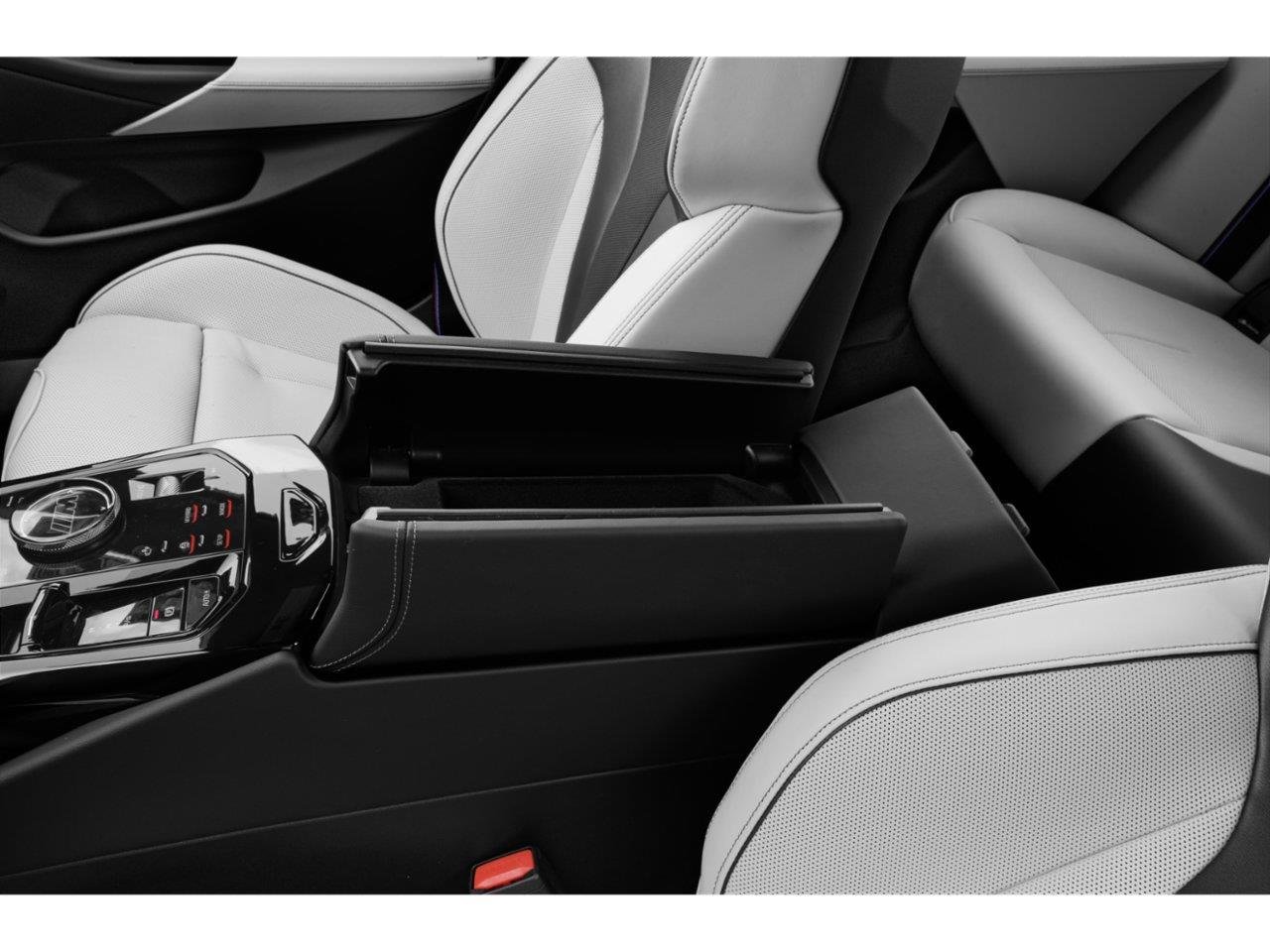 New 2027 Dark Graphite Metallic BMW  image 9