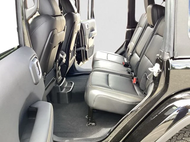 New 2026 Black Clearcoat Jeep 4-DOOR SAHARA image 14