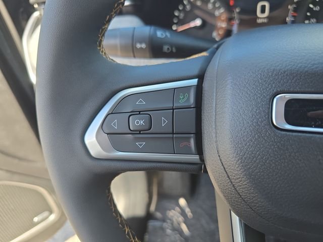 New 2026 Diamond Black Crystal Pearlcoat Jeep  image 23