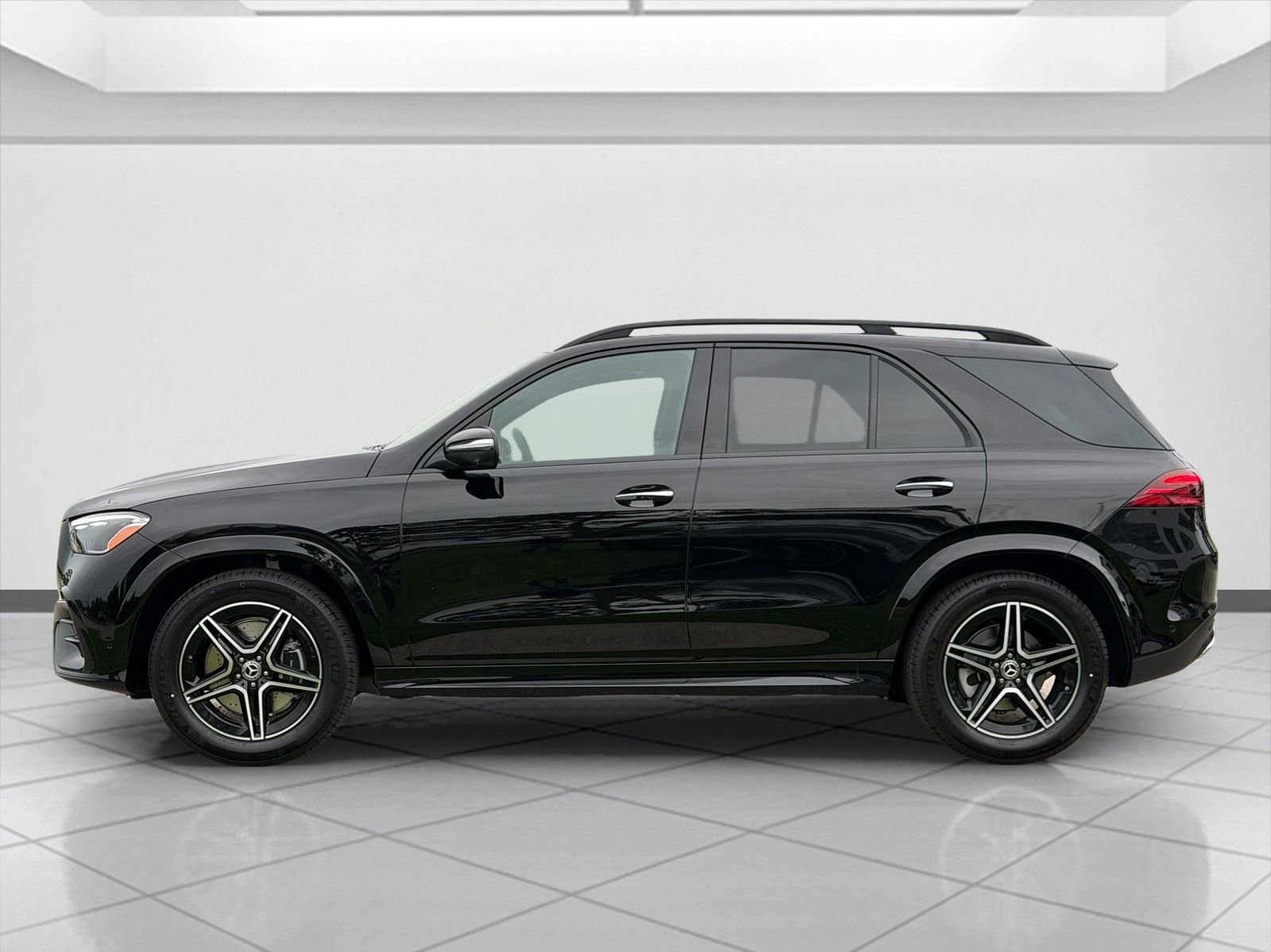 New 2026 Black Mercedes-Benz GLE 350 image 5
