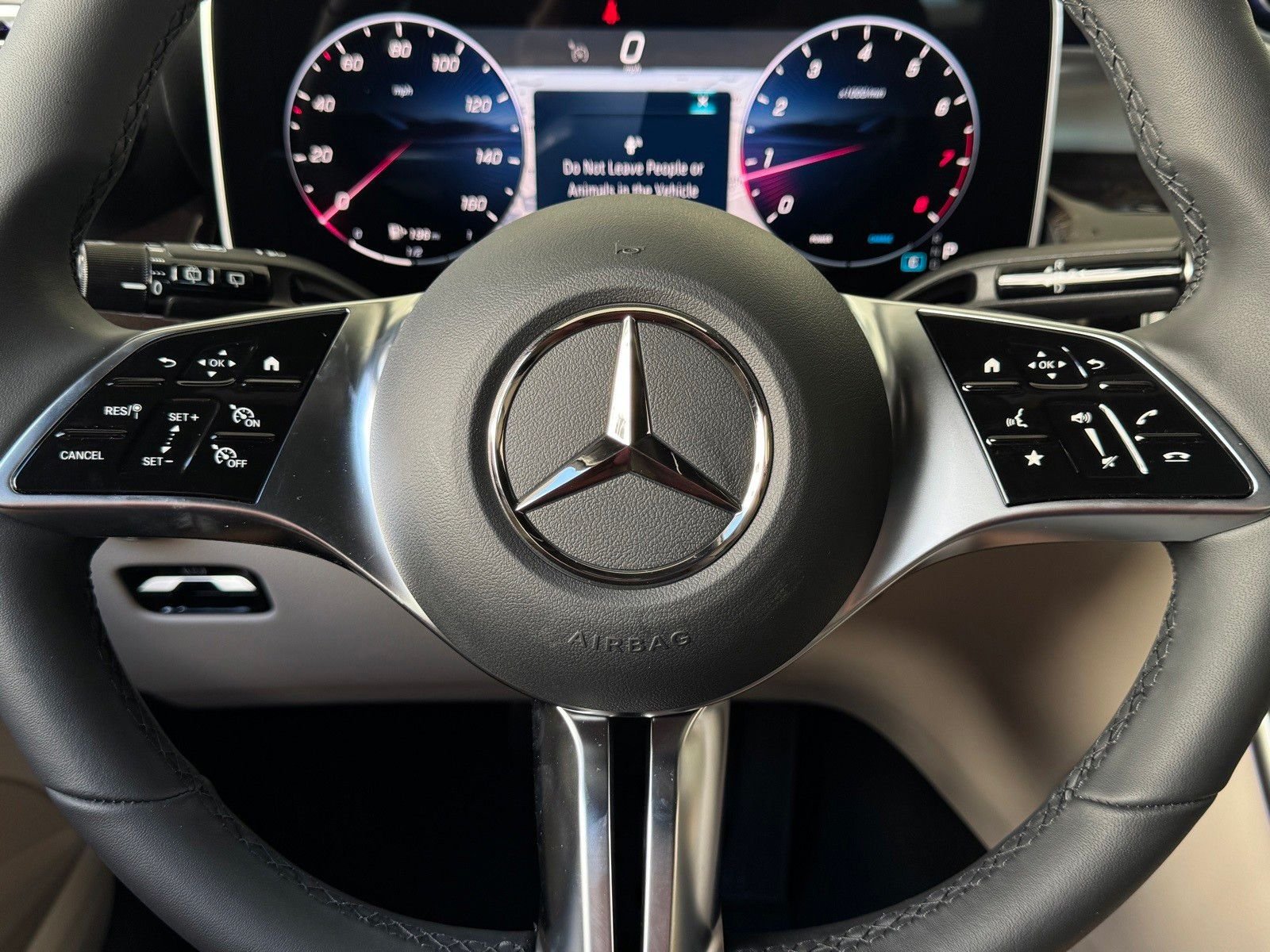 New 2026 Cirrus Silver Metallic Mercedes-Benz GLC 300 image 11
