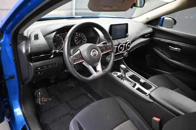 Used 2020 Blue Nissan SV image 23