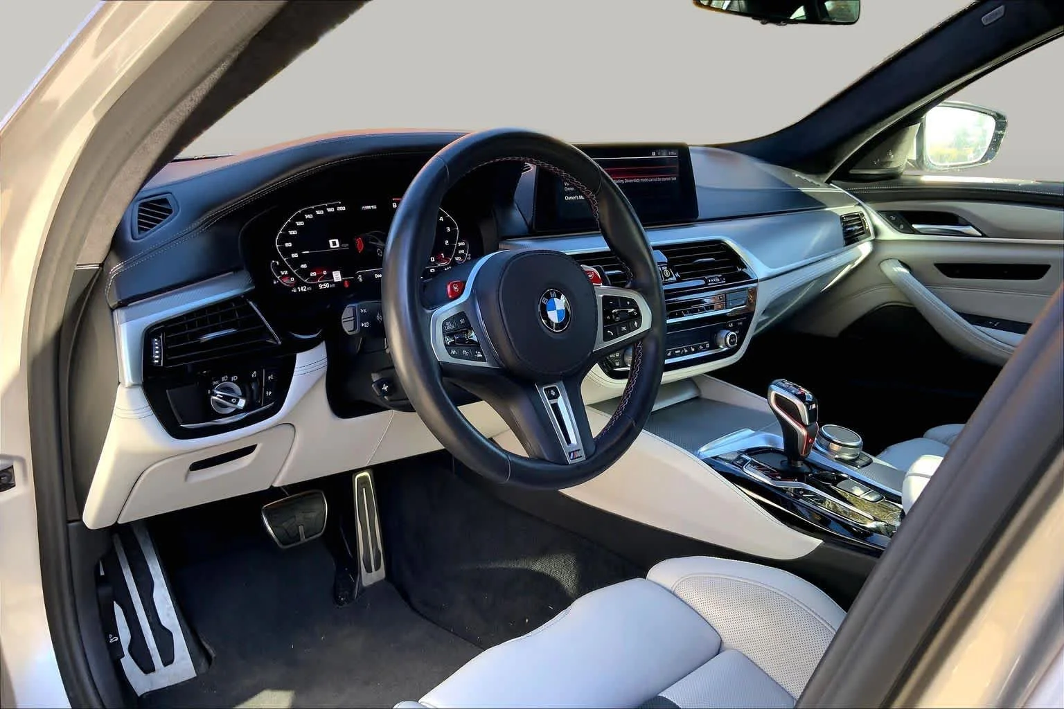 Used 2020 Rhodonite Silver Metallic BMW  image 16