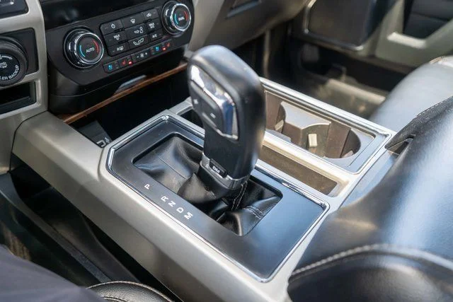 Used 2020 White Ford Lariat image 32