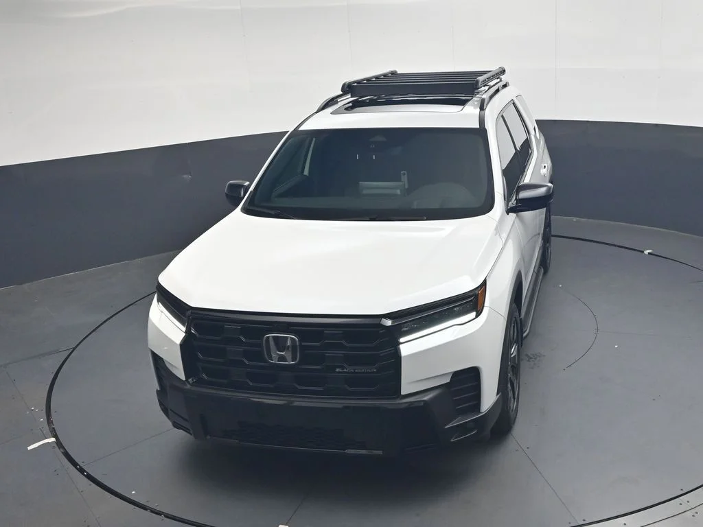New 2026 Platinum White Pearl Honda Black Edition image 18