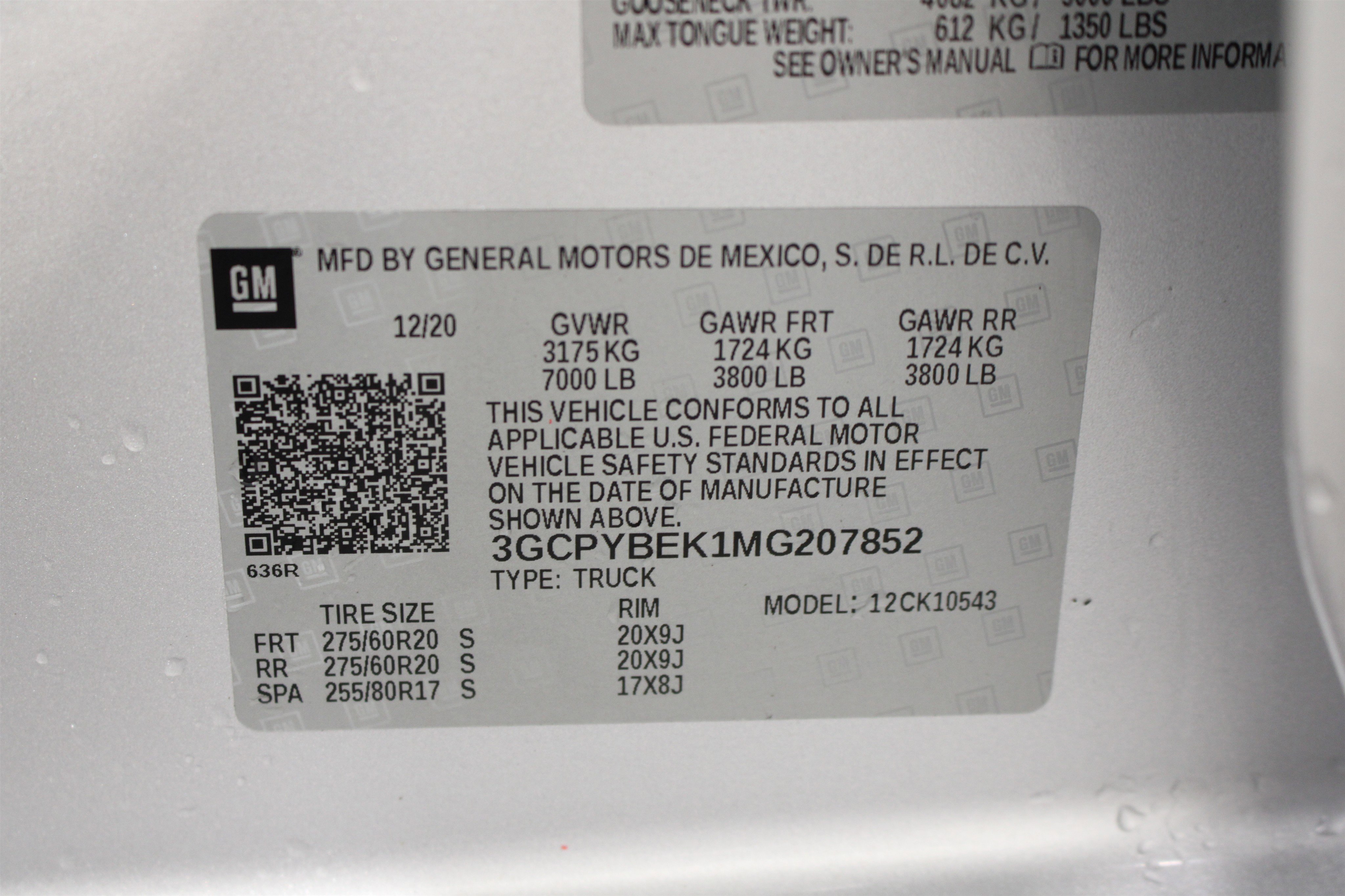 Used 2021 Silver Ice Metallic Chevrolet Custom image 36