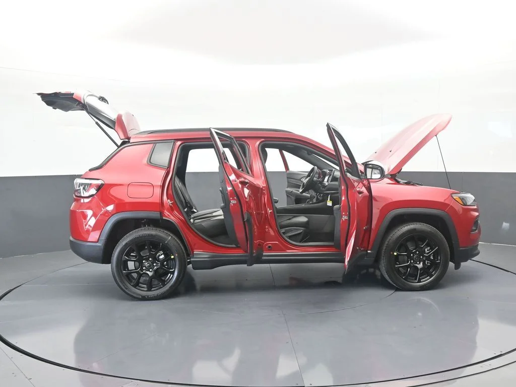 New 2026 Red Hot Pearlcoat Jeep Latitude image 65