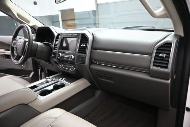 Used 2018 White Ford XLT image 27