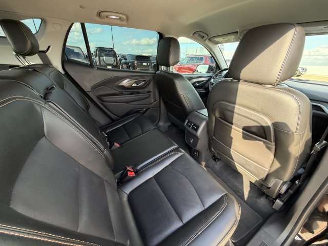 Used 2020 Black GMC SLT image 17