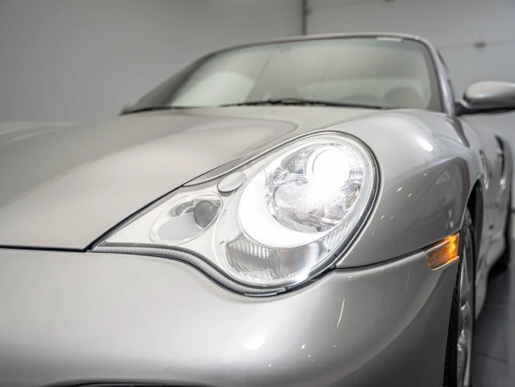 Used 2003 Arctic Silver Metallic Porsche  image 16