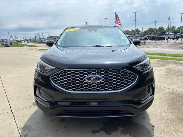 Used 2024 Black Ford SEL image 4