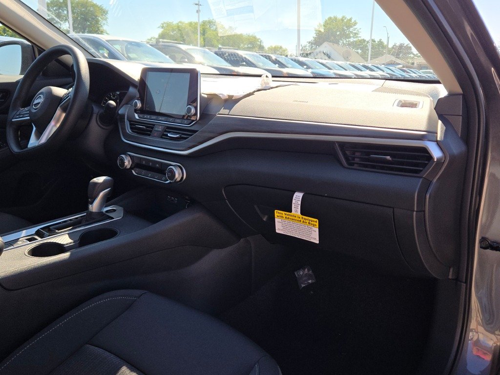 New 2026 Gray Nissan 2.5 SV image 7
