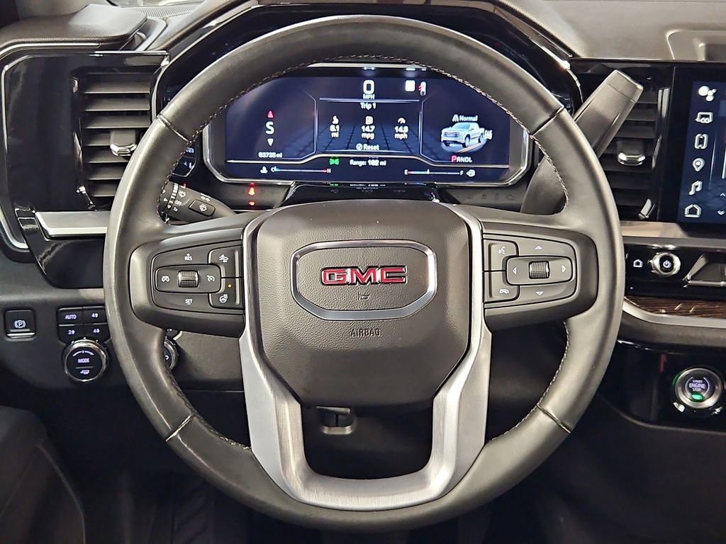 Used 2023 Summit White GMC Elevation image 20