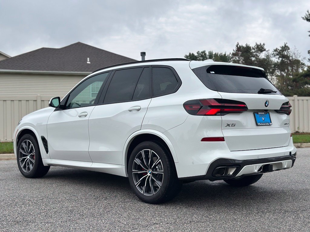 New 2026 Alpine White BMW xDrive40i image 5