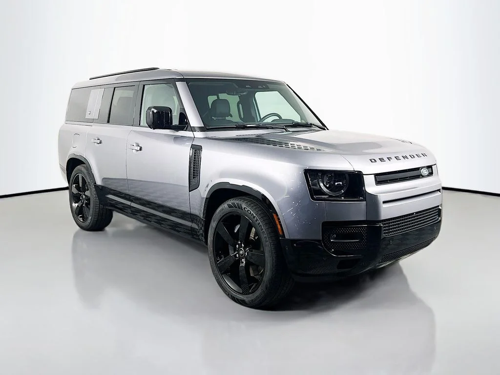 Used 2024 Eiger Gray Metallic Land Rover X-Dynamic SE image 3