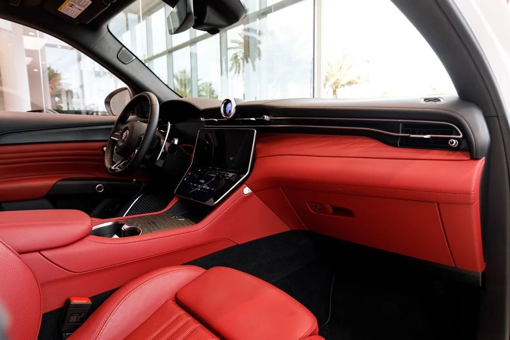 Used 2023 Bianco Maserati Modena image 15