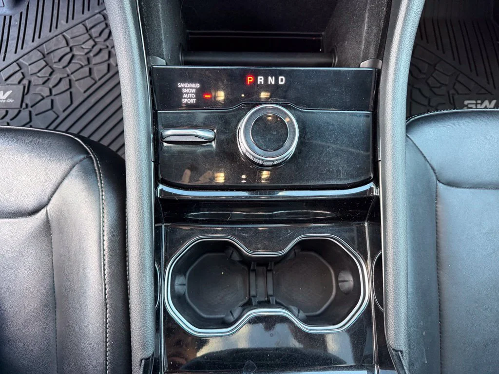Used 2022 White Jeep Limited image 28