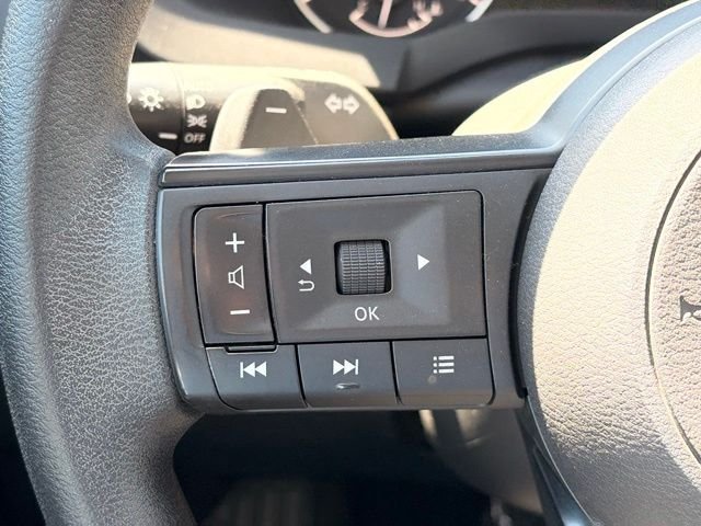 Used 2023 Gray Nissan S image 15