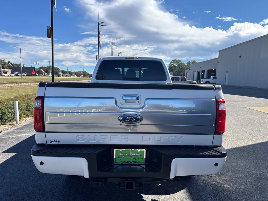 Used 2016 White Platinum Clearcoat Metallic Ford Platinum image 27