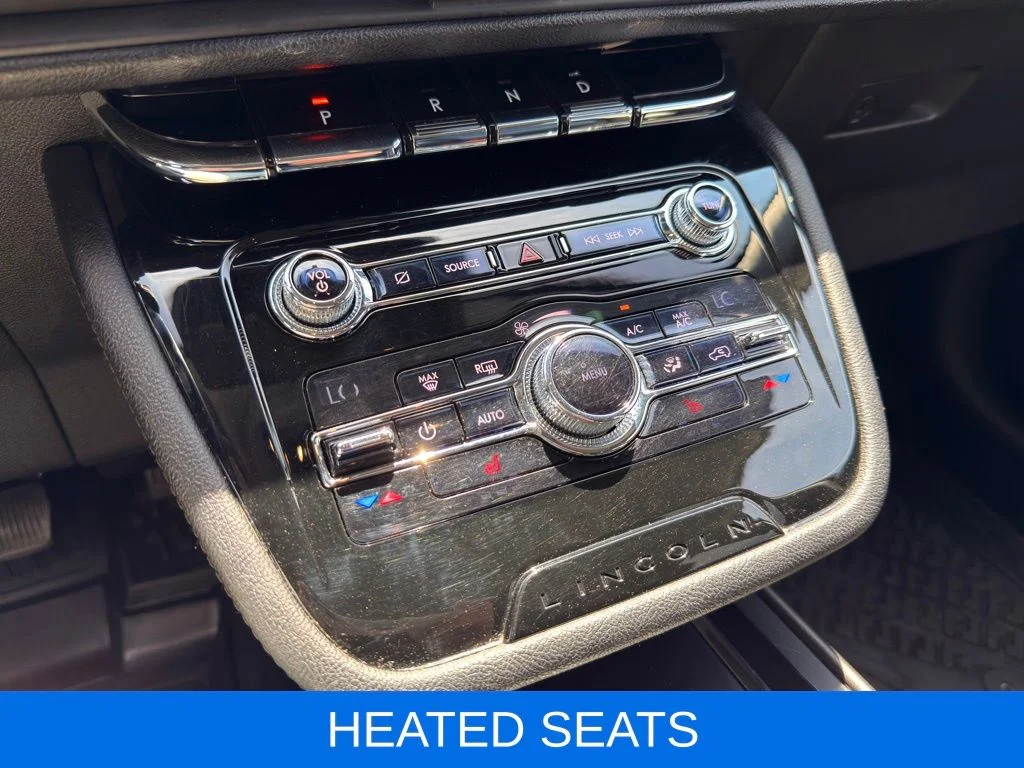 Used 2020 Silver Lincoln Standard image 6