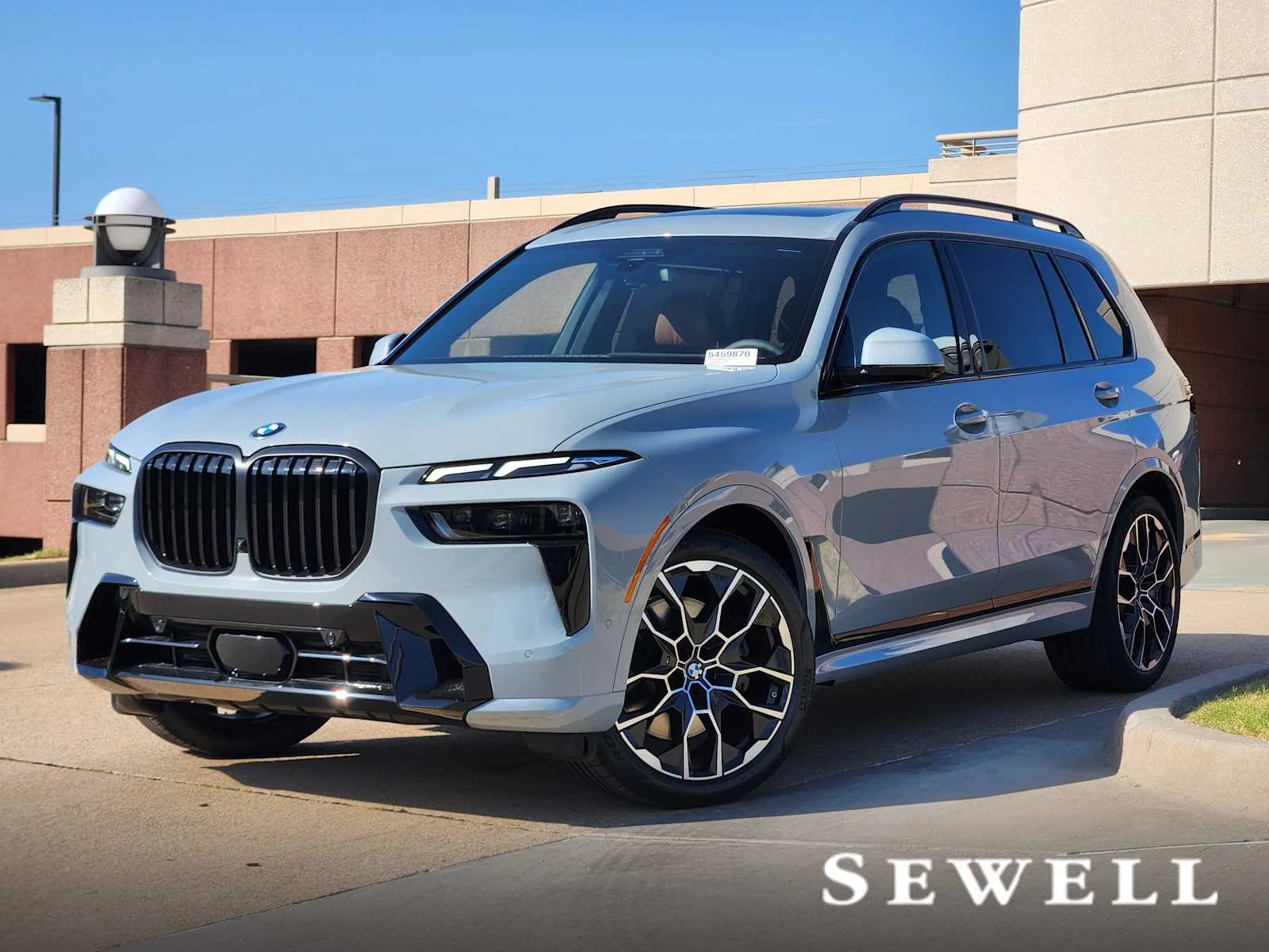 2027 BMW X7