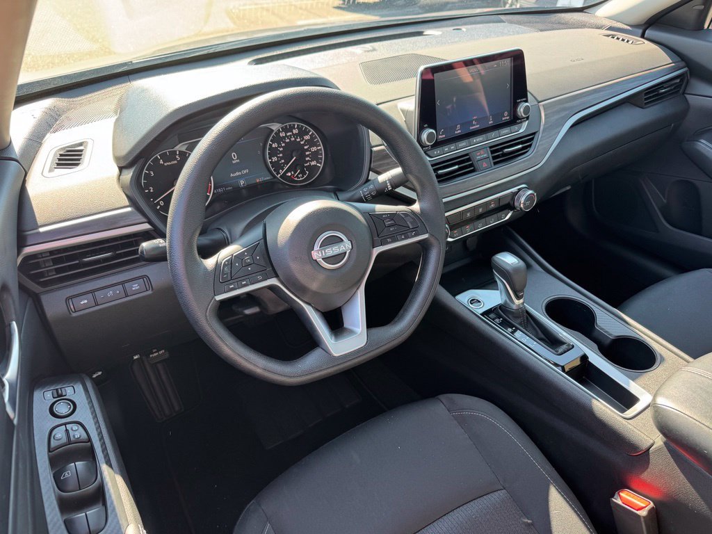 Used 2025 Gray Nissan 2.5 SV image 14