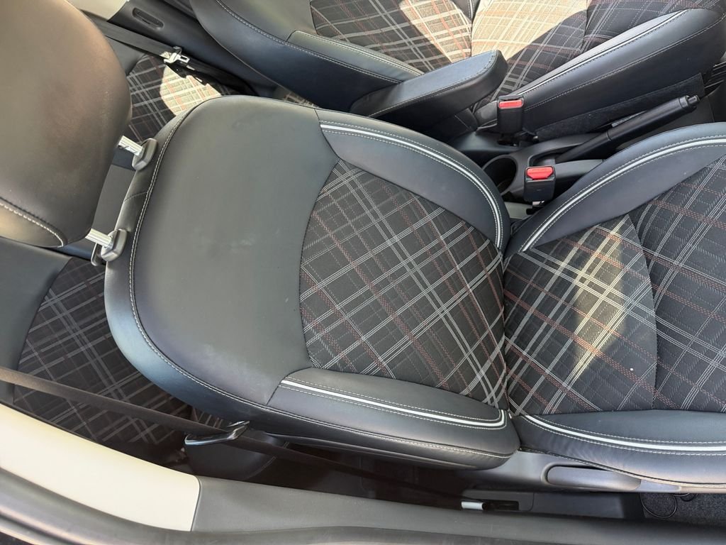 Used 2024 Black Mitsubishi SE image 14