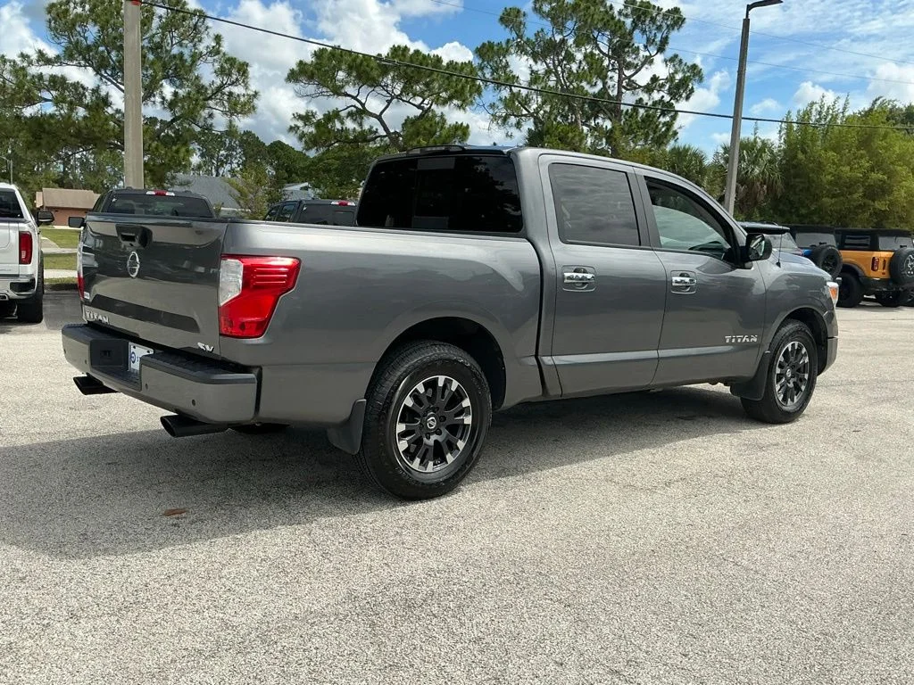 Used 2021 Gray Nissan SV image 13
