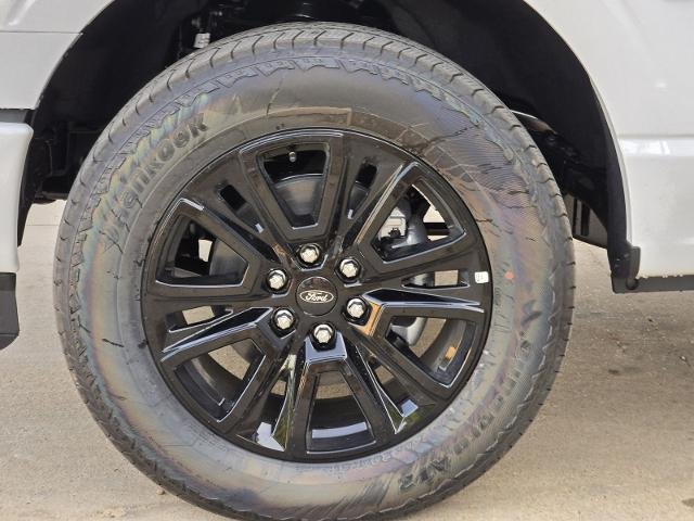 New 2026 Star White Metallic Tri-Coat FORD Platinum® image 29