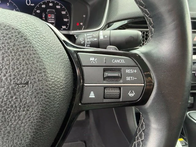 Used 2024 White Honda Touring image 23