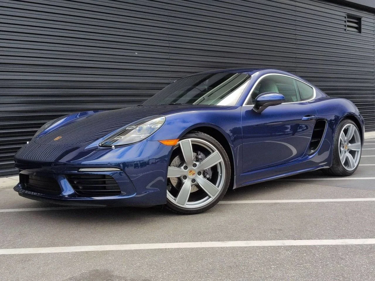 2025 Porsche 718's photo