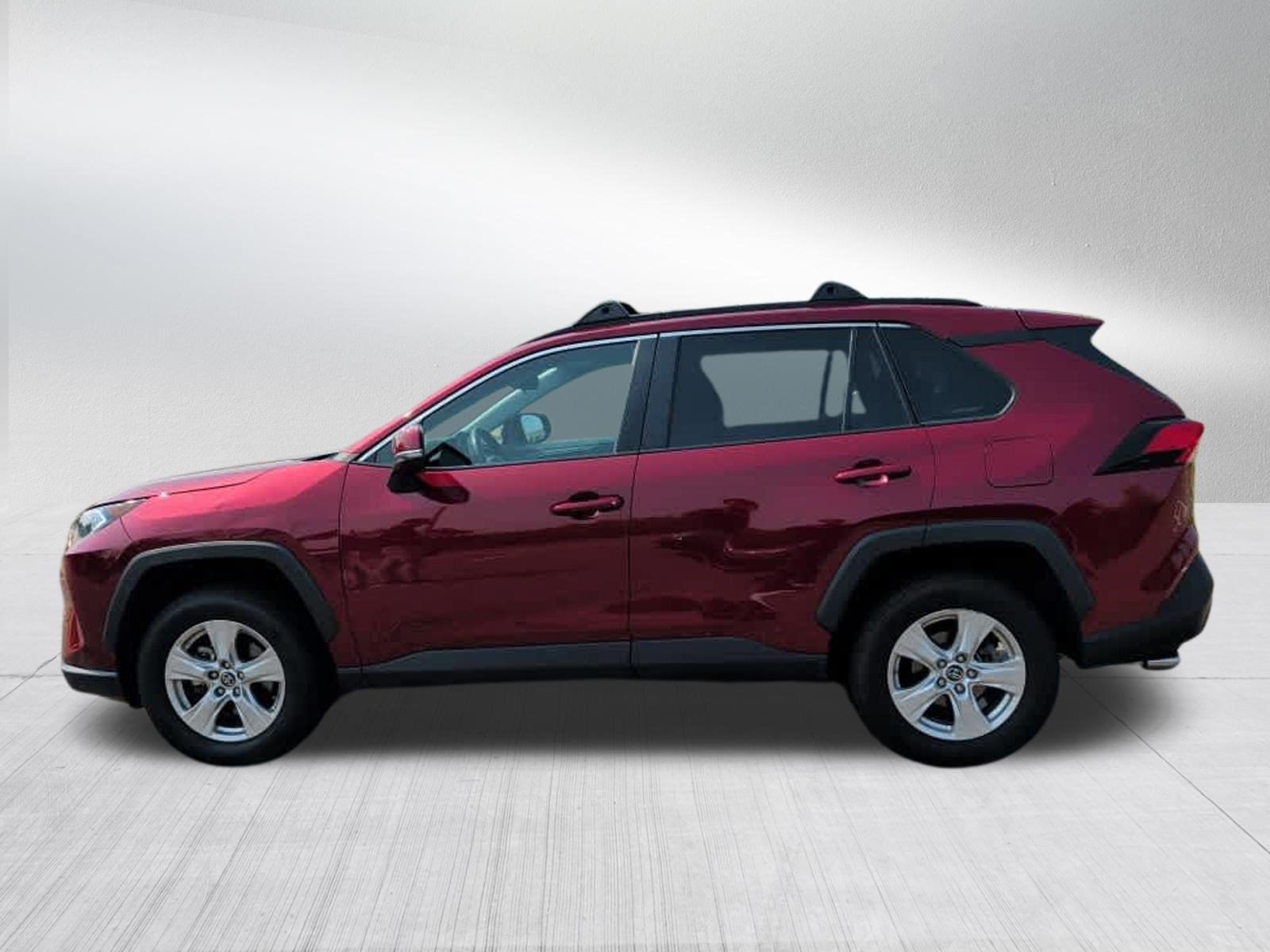 Used 2019 Ruby Flare Pearl Toyota XLE image 4
